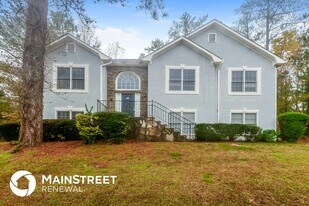 4300 Riverlake Way in Snellville, GA - Building Photo