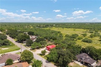 22025 Lane Rd in Edinburg, TX - Building Photo - Building Photo