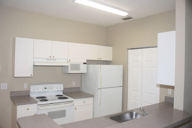 821 Grand Regency Pointe-Unit -821 Grand 103 in Altamonte Springs, FL - Building Photo - Building Photo