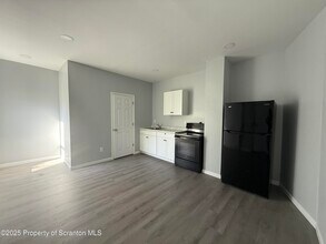 2204 Golden Ave in Scranton, PA - Building Photo - Building Photo
