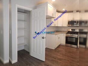 7416 Mimosa Way in Sacramento, CA - Building Photo - Building Photo