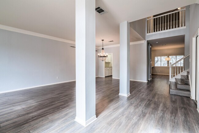 10608 Sun Tree Cove in Austin, TX - Building Photo - Building Photo