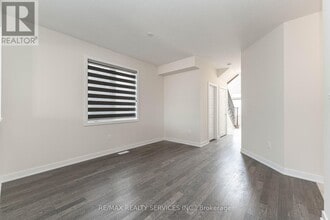 82 STARBOARD Cres in Welland, ON - Building Photo - Building Photo