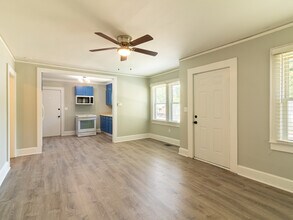 11 Beck Ave in Greenville, SC - Building Photo - Building Photo