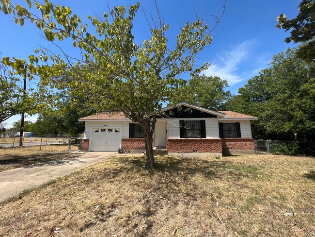 1303 Redondo Dr in Killeen, TX - Building Photo - Building Photo