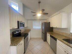 121 Maplecrest Cir in Jupiter, FL - Building Photo - Building Photo