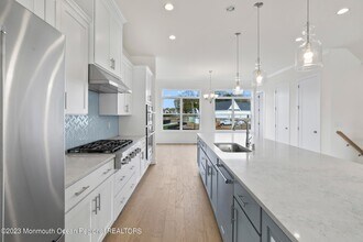 3 Valiant Ct in Middletown, NJ - Building Photo - Building Photo