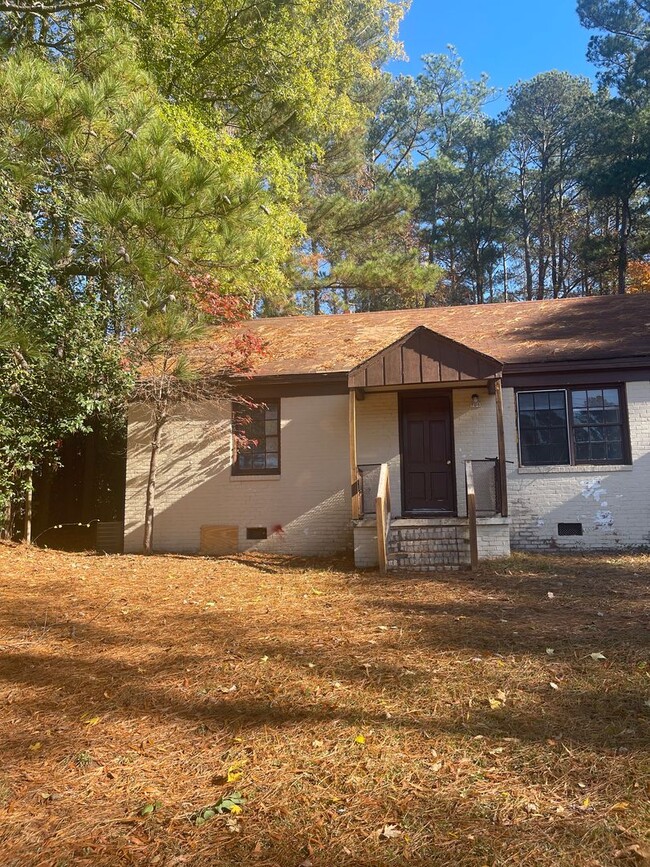 property at 706 N Horner Blvd