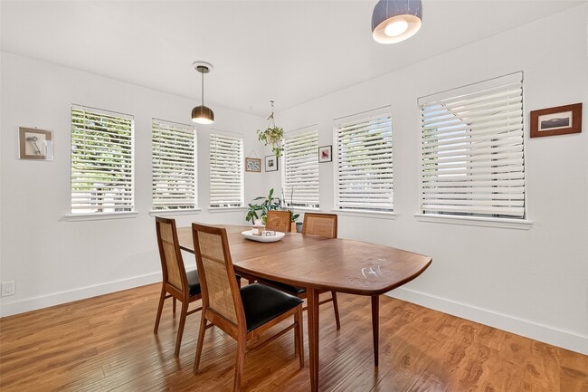 property at 1422 Chardonnay Dr