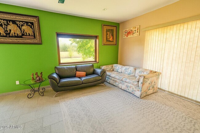 8433 E Cactus Rd in Scottsdale, AZ - Building Photo - Building Photo