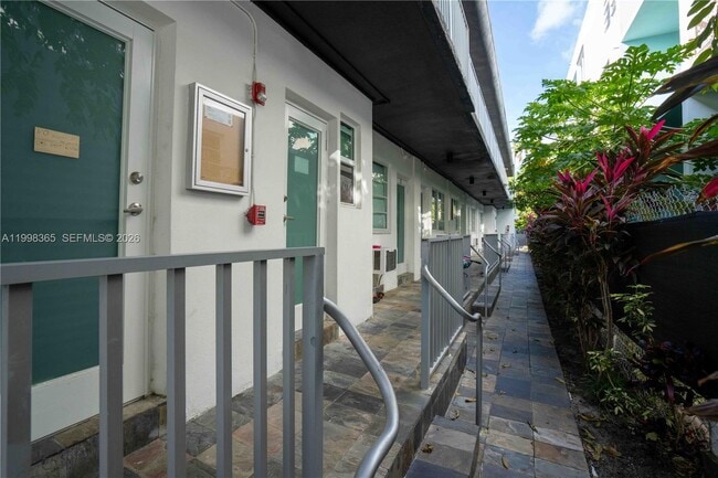 1120 Euclid Ave in Miami Beach, FL - Building Photo - Building Photo