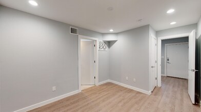 4400 San Jacinto St in Dallas, TX - Building Photo - Building Photo