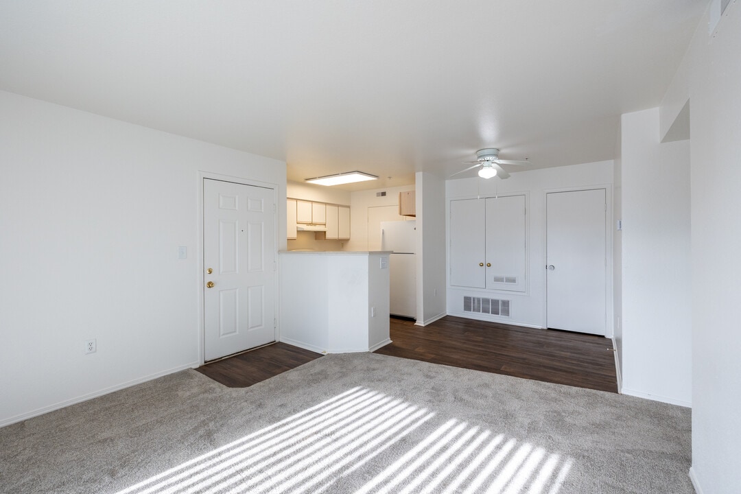 Woodlands in Fort Collins, CO - Building Photo