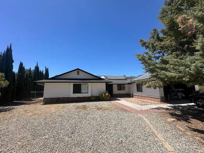 property at 20121 Mesa Dr