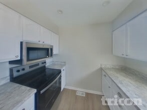 6650 Brook Forest Dr in Colorado Springs, CO - Building Photo - Building Photo