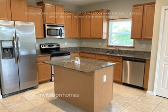 1530 Corbett Ln in West Melbourne, FL - Foto de edificio - Building Photo