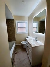 9137 S Luella Ave in Chicago, IL - Building Photo - Building Photo