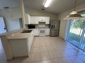 8566 99th Ave in Vero Beach, FL - Building Photo - Building Photo