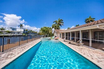 2752 NE 3rd St in Pompano Beach, FL - Building Photo - Building Photo