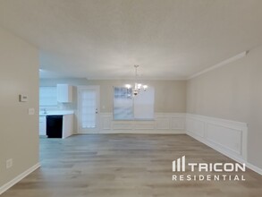 1896 Roble Dr in Atlanta, GA - Building Photo - Building Photo