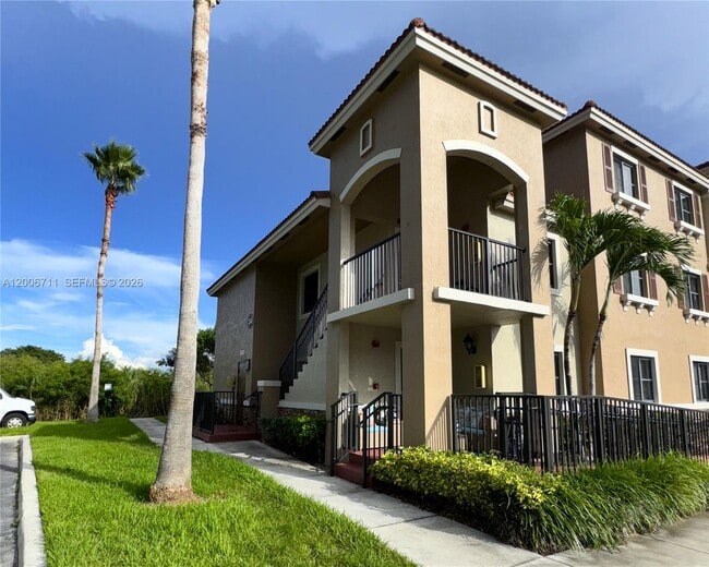 22441 SW 88th Pl in Cutler Bay, FL - Building Photo - Building Photo