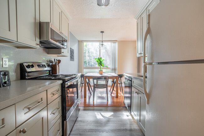 property at 181 Del Medio Ave