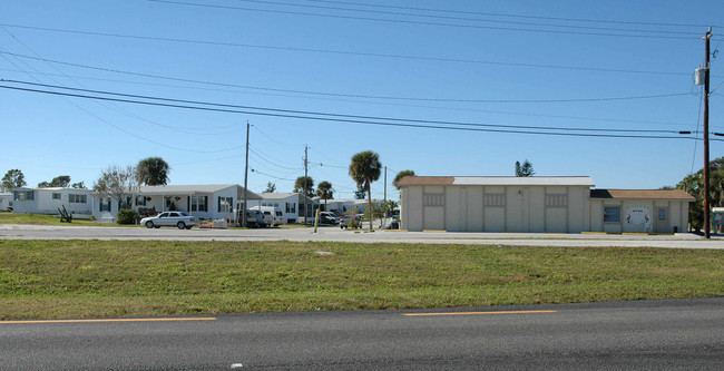 Pelican Bay in Micco, FL - Foto de edificio - Building Photo