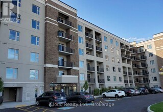 610 Farmstead Dr in Milton, ON - Building Photo - Building Photo