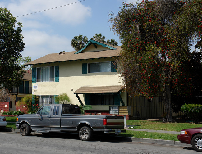 1126 Pacific Ave in Santa Ana, CA - Building Photo - Building Photo