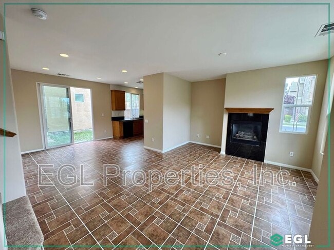 3603 Medici Ln in Inglewood, CA - Building Photo - Building Photo