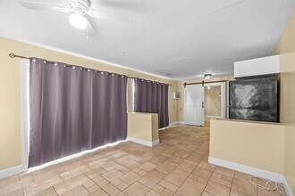 120 Pleasant Pl in Palm Springs, FL - Building Photo - Building Photo