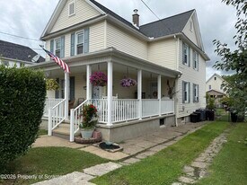 627 Sherwood Ave in Dunmore, PA - Building Photo