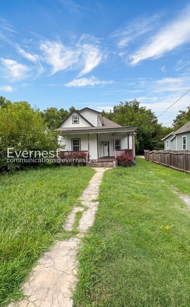 property at 2311 Fairleigh St