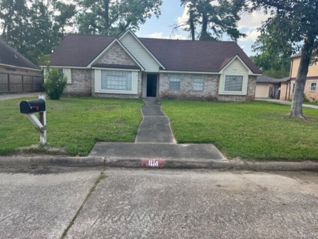 property at 1114 Manatee Ln