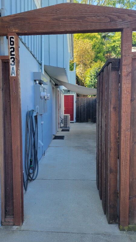 623 Oakdale Ave in Corte Madera, CA - Building Photo - Building Photo