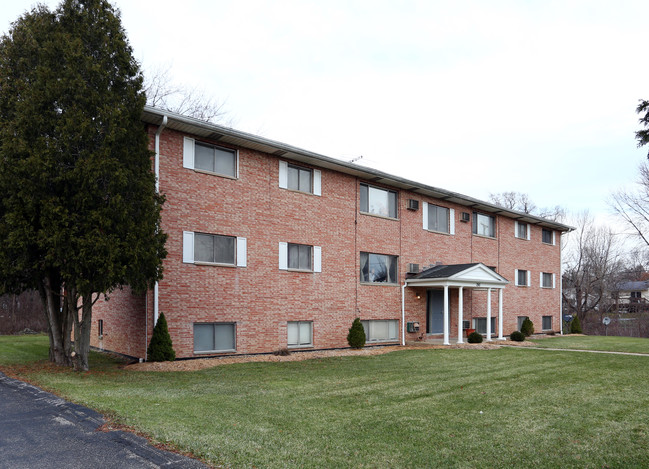 Portage Landing I & II in Kent, OH - Foto de edificio - Building Photo