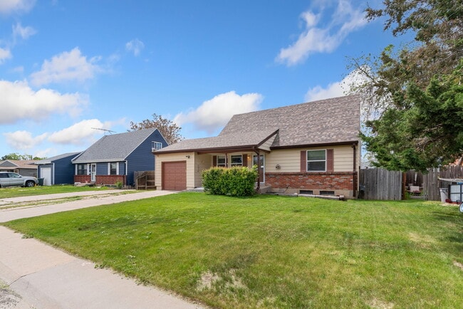 property at 3270 W 92nd Pl