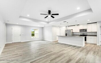 379 Wilton Ave SW in Palm Bay, FL - Building Photo - Building Photo