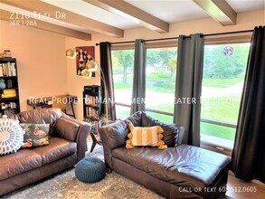 2110 Teal Dr in Madison, WI - Building Photo - Building Photo