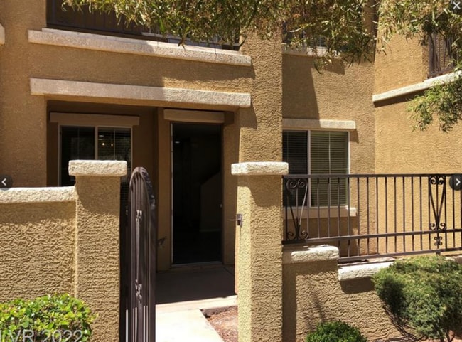 property at 1525 Spiced Wine Ave