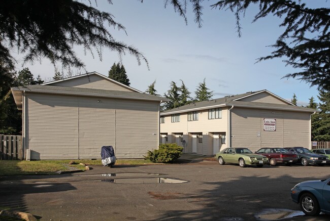 Lois Ann Apartments in Kent, WA - Foto de edificio - Building Photo