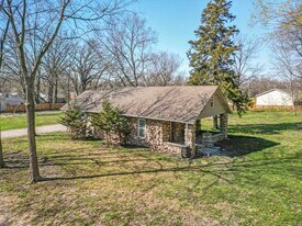 5430 Oakley Ave in Kansas City, MO - Building Photo