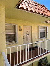 1125 NE 16th Pl in Fort Lauderdale, FL - Foto de edificio - Building Photo