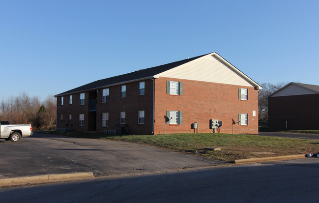 3875-3885 Northeast Dr in Clarksville, TN - Building Photo - Building Photo