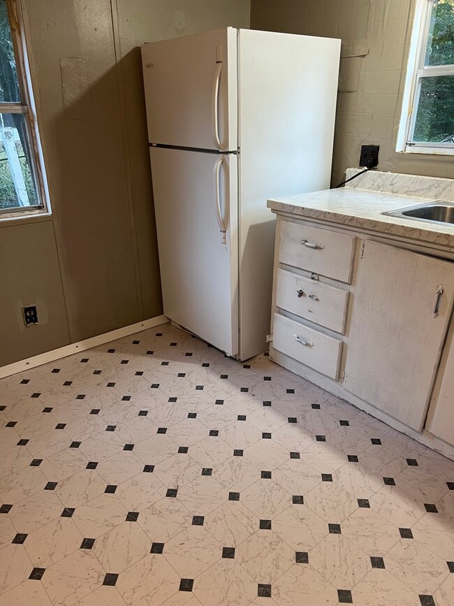 3700 Market St in Pensacola, FL - Foto de edificio - Building Photo