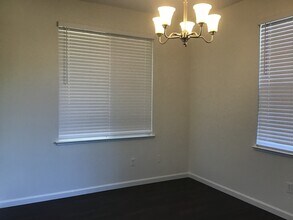 3976 Dominus Dr in Sparks, NV - Foto de edificio - Building Photo