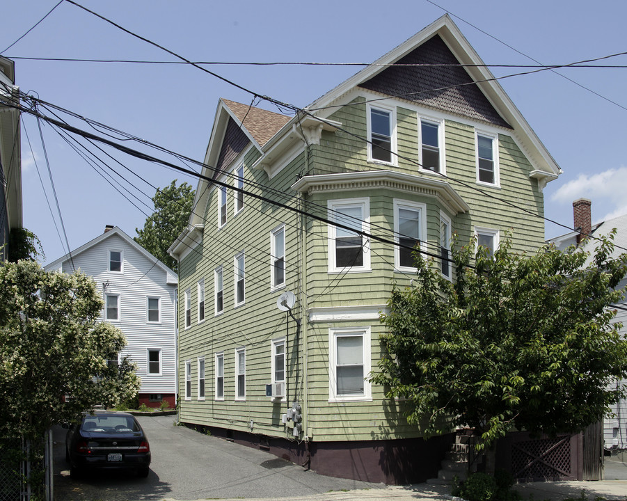 76 Preston St in Providence, RI - Foto de edificio