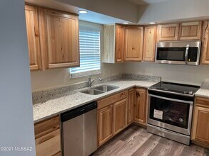 2545 E Spring St in Tucson, AZ - Building Photo - Building Photo