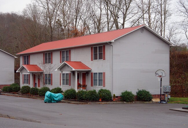 Westside Village Apartments in Sevierville, TN - Building Photo - Building Photo