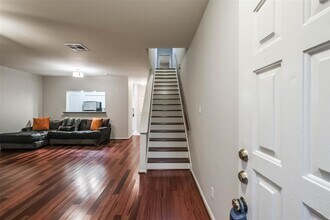 4001 Tanglewilde St in Houston, TX - Building Photo - Building Photo